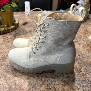 Size 10 white combat boots
